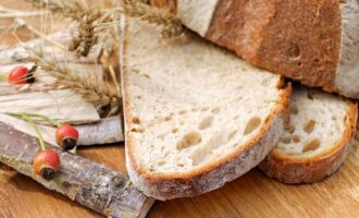 Бутерброды с красной икрой